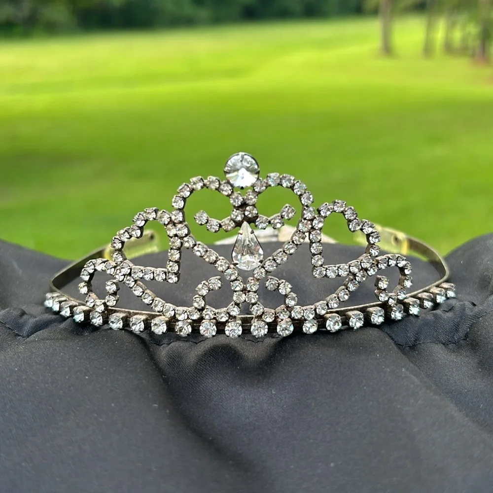 👑RARE HTF Vintage Victorias Secret “Miss Sexy Little Thing” Tiara w/Satin Bag - Picture 10 of 16